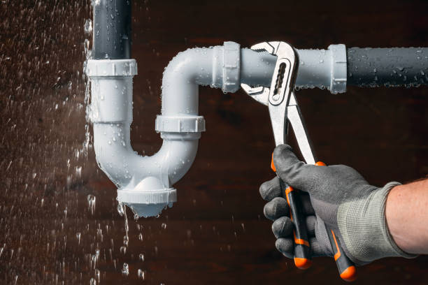 Professional Leak Detection technician working in Virginia Beach, VA